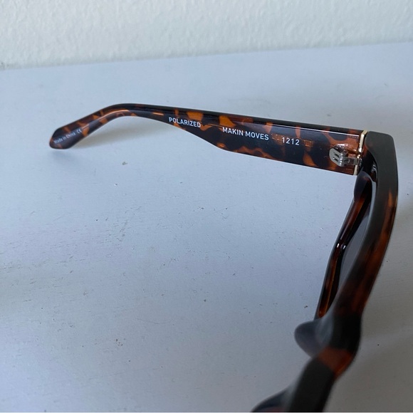 NEW Quay Polarized Tortoise Shell Sunglasses Makin Moves - Picture 4 of 6